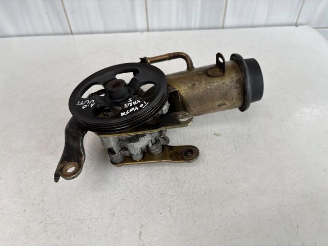 bontott TOYOTA YARIS Kormányszervó Motor (Hidraulikus)