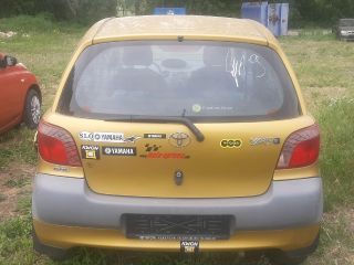 bontott TOYOTA YARIS Középső Kipufogó Dob