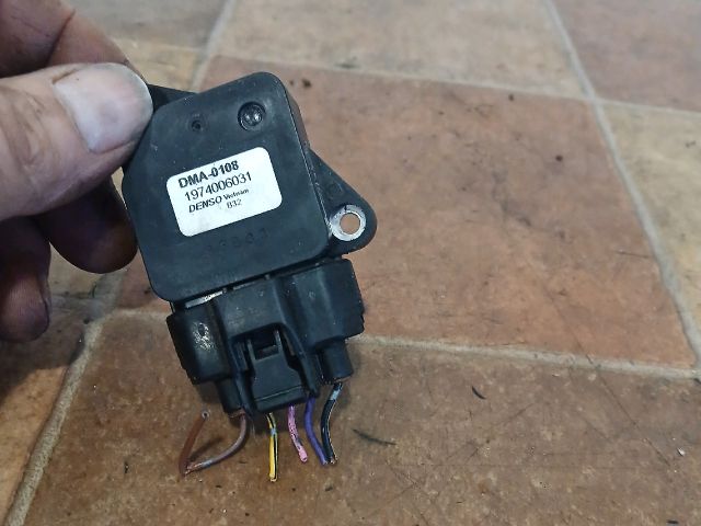 bontott TOYOTA YARIS Légtömegmérő