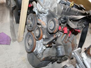 bontott TOYOTA YARIS Motor (Fűzött blokk hengerfejjel)