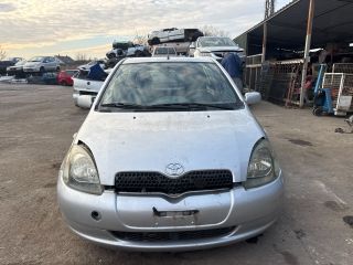 bontott TOYOTA YARIS Motor (Fűzött blokk hengerfejjel)