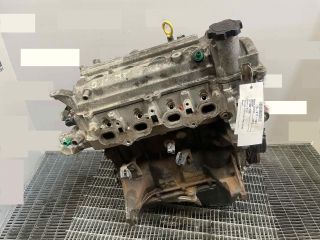 bontott TOYOTA YARIS Motor (Fűzött blokk hengerfejjel)