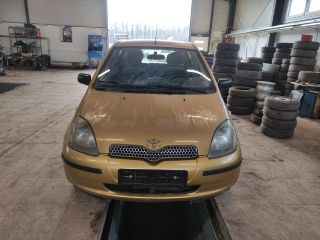 bontott TOYOTA YARIS Motor (Fűzött blokk hengerfejjel)