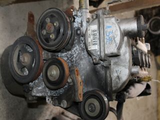 bontott TOYOTA YARIS Motor (Fűzött blokk hengerfejjel)