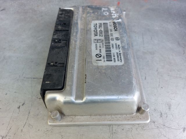 bontott TOYOTA YARIS Motorvezérlő