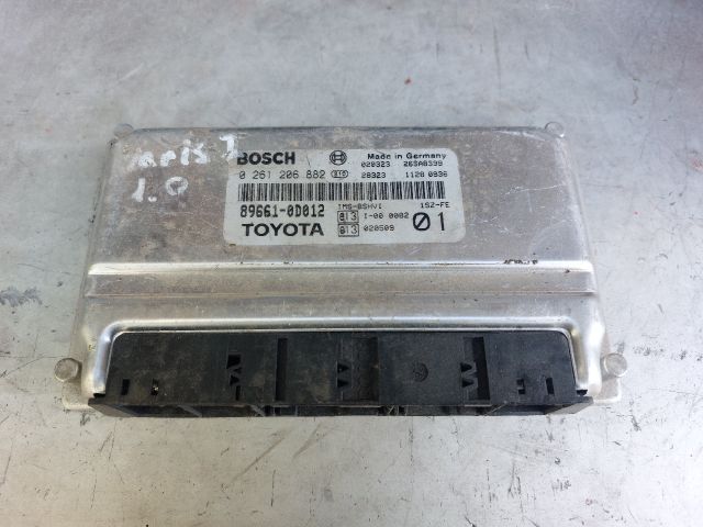 bontott TOYOTA YARIS Motorvezérlő