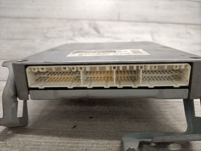 bontott TOYOTA YARIS Motorvezérlő