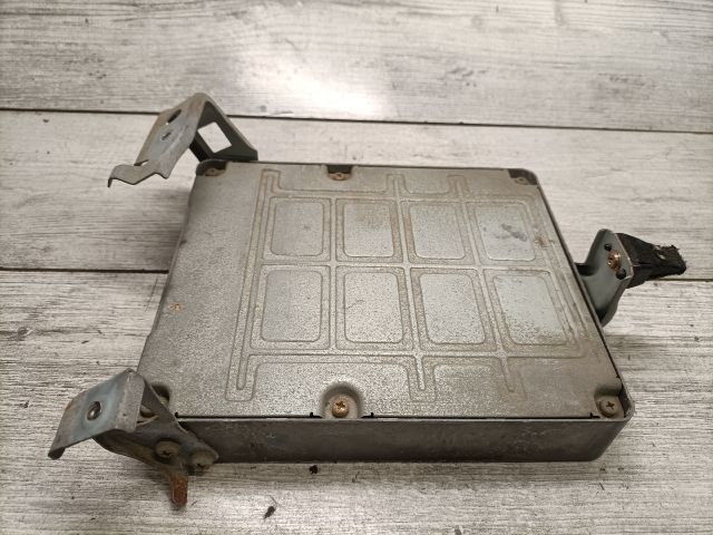 bontott TOYOTA YARIS Motorvezérlő