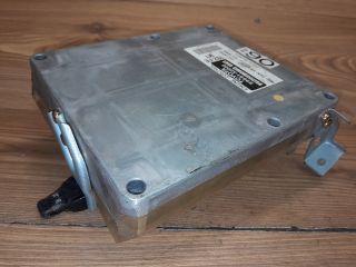 bontott TOYOTA YARIS Motorvezérlő