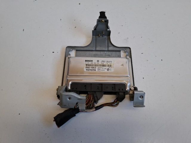 bontott TOYOTA YARIS Motorvezérlő