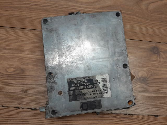 bontott TOYOTA YARIS Motorvezérlő