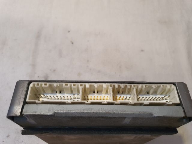 bontott TOYOTA YARIS Motorvezérlő