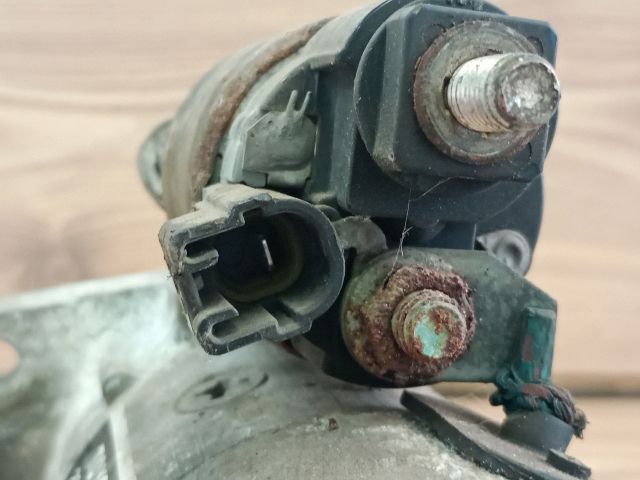 bontott TOYOTA YARIS Önindító