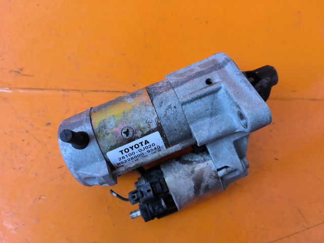 bontott TOYOTA YARIS Önindító