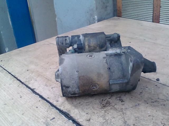 bontott TOYOTA YARIS Önindító