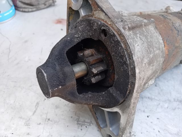 bontott TOYOTA YARIS Önindító