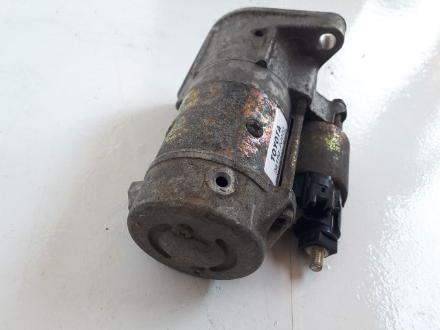 bontott TOYOTA YARIS Önindító