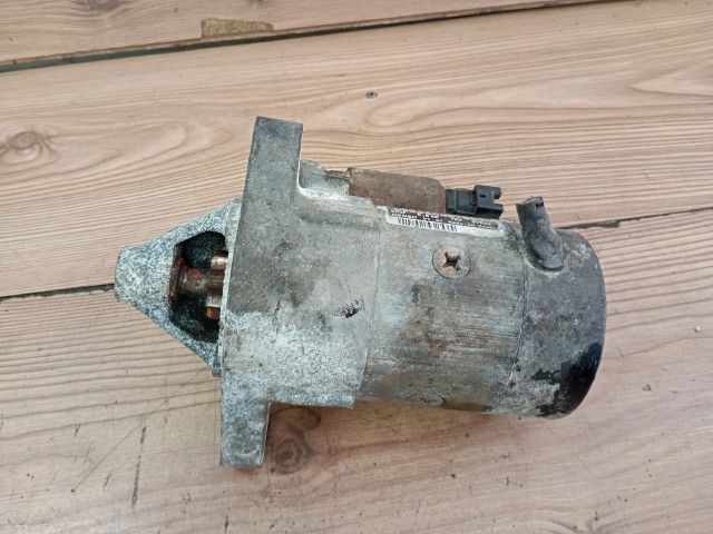 bontott TOYOTA YARIS Önindító