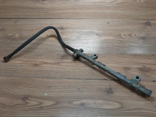 bontott TOYOTA YARIS Porlasztó Sor / Híd