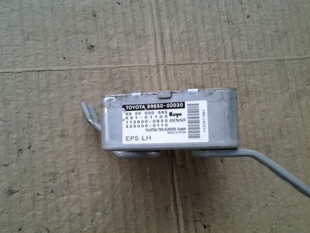 bontott TOYOTA YARIS Szervó Szivattyú Elektronika