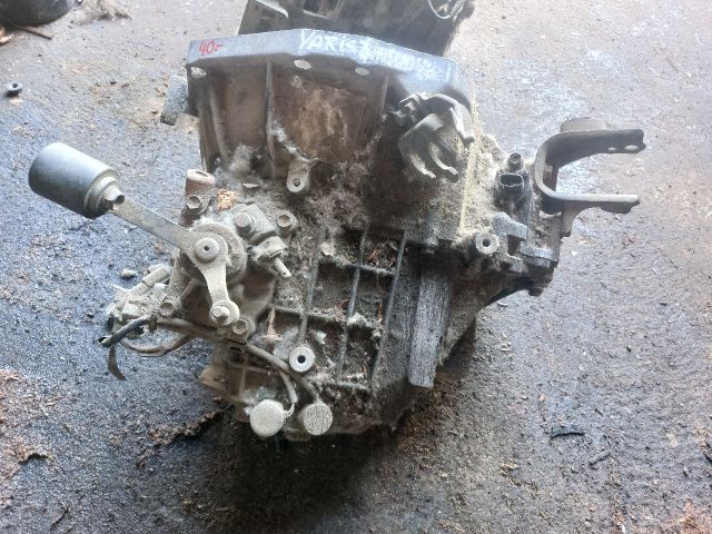 bontott TOYOTA YARIS Váltó (Mechanikus)