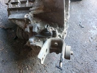 bontott TOYOTA YARIS Váltó (Mechanikus)