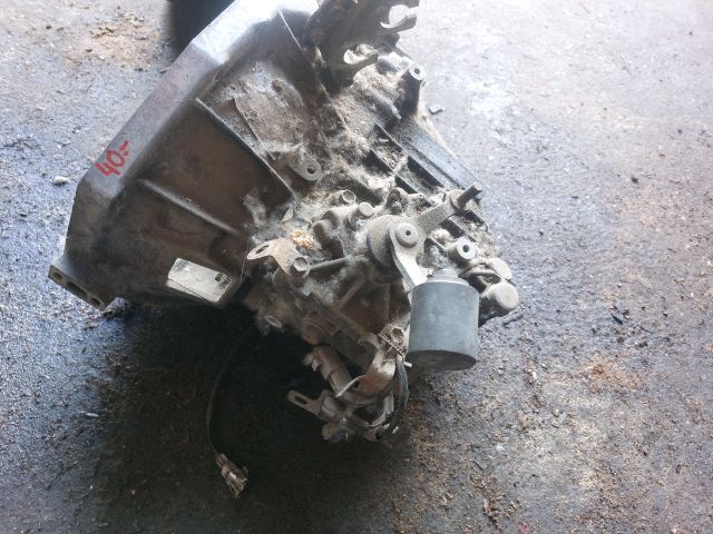 bontott TOYOTA YARIS Váltó (Mechanikus)