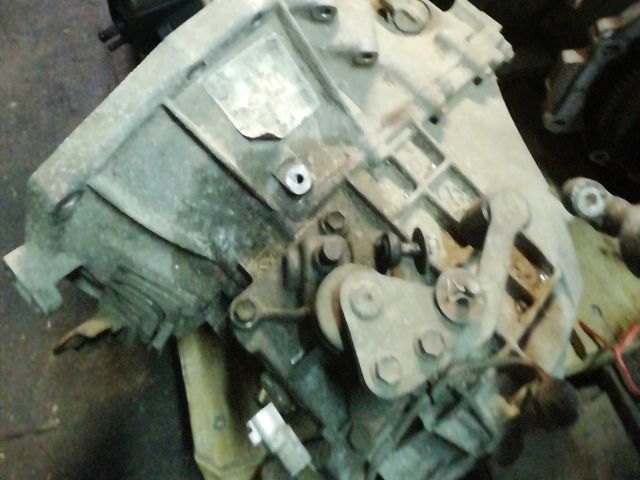 bontott TOYOTA YARIS Váltó (Mechanikus)