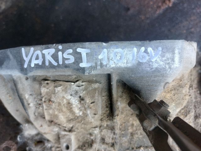 bontott TOYOTA YARIS Váltó (Mechanikus)