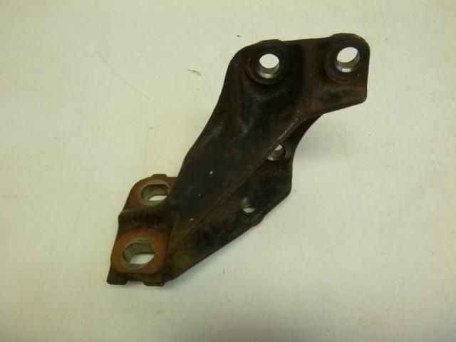 bontott TOYOTA YARIS Váltó Tartó Bak (Pozíciófüggetlen)