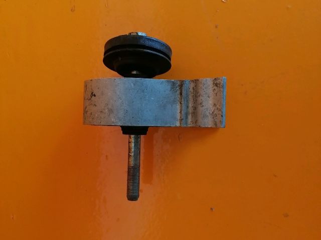 bontott TOYOTA YARIS Váltó Tartó Bak (Pozíciófüggetlen)