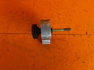 bontott TOYOTA YARIS Váltó Tartó Bak (Pozíciófüggetlen)