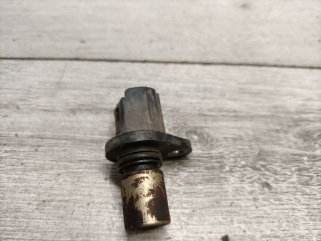 bontott TOYOTA YARIS Vezérműtengely Fordulatszám Jeladó