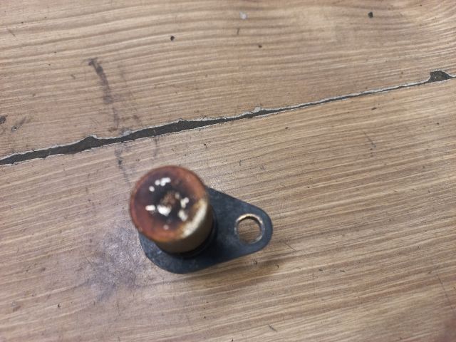 bontott TOYOTA YARIS Vezérműtengely Fordulatszám Jeladó