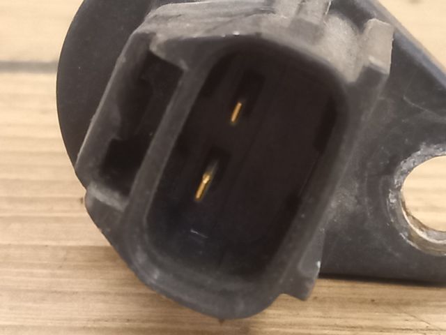 bontott TOYOTA YARIS Vezérműtengely Fordulatszám Jeladó