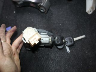 bontott TOYOTA YARIS Gyújtáskapcsoló