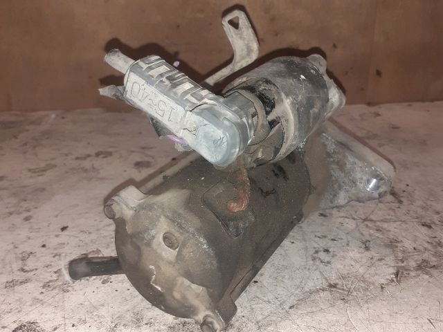 bontott TOYOTA YARIS Önindító