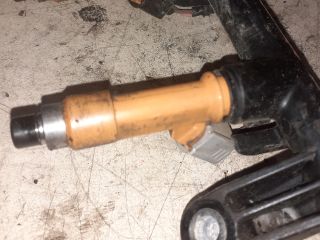 bontott TOYOTA YARIS Porlasztó (1 db)