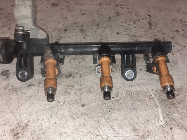 bontott TOYOTA YARIS Porlasztó (1 db)