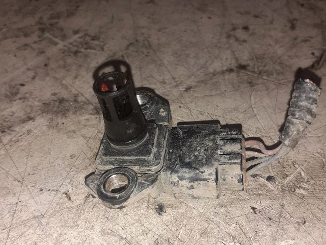 bontott TOYOTA YARIS Szívócső Nyomásérzékelő