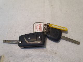 bontott TOYOTA YARIS Gyújtáskapcsoló Házzal