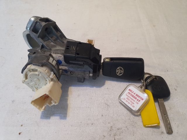 bontott TOYOTA YARIS Gyújtáskapcsoló Házzal