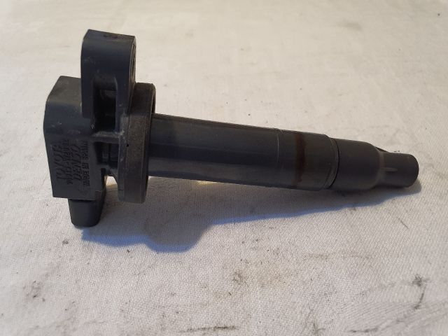 bontott TOYOTA YARIS Gyújtótrafó