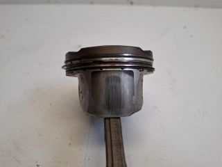 bontott TOYOTA YARIS Hajtókar