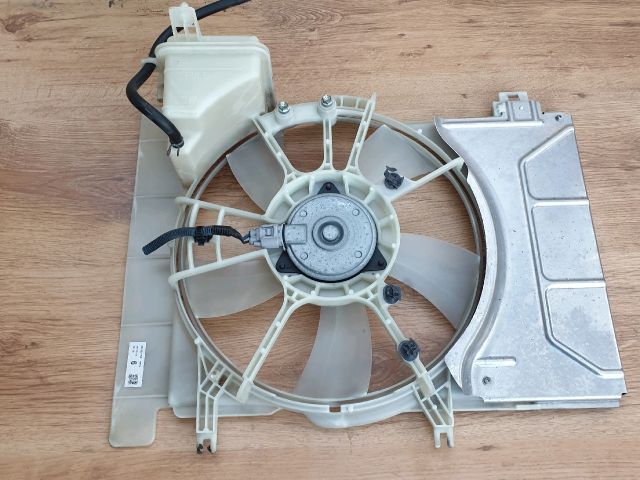 bontott TOYOTA YARIS Hűtőventilátor