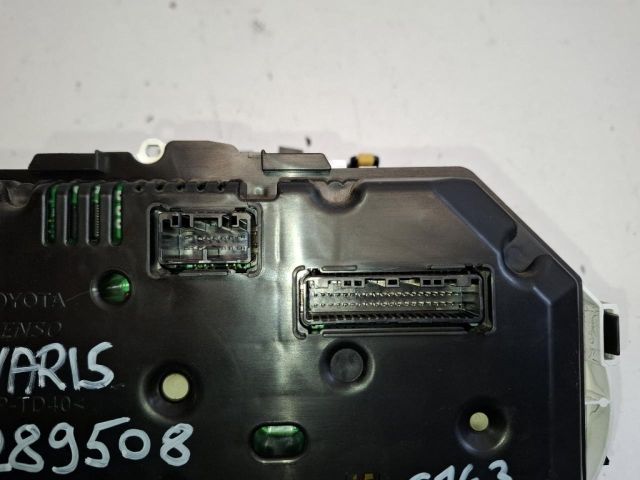 bontott TOYOTA YARIS Kilométeróra