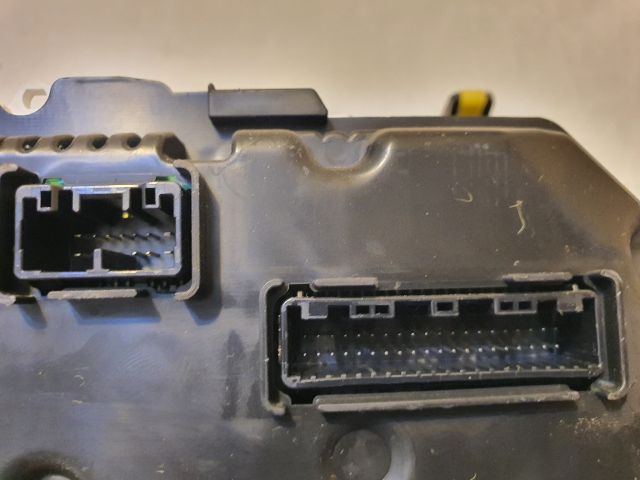 bontott TOYOTA YARIS Kilométeróra