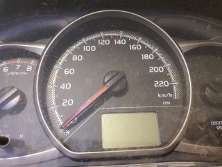 bontott TOYOTA YARIS Kilométeróra