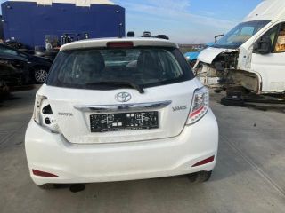 bontott TOYOTA YARIS Klímahűtő Ventilátor