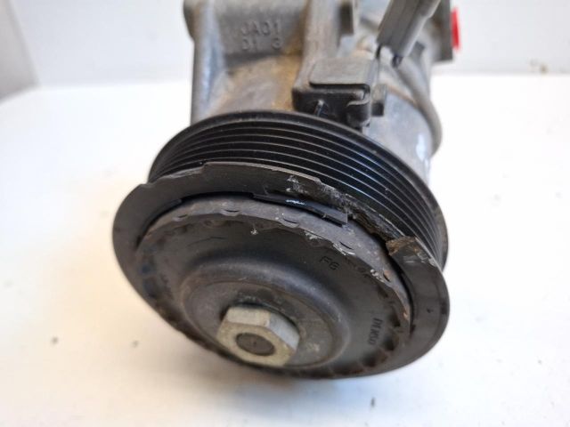 bontott TOYOTA YARIS Klímakompresszor